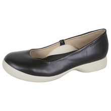 画像をギャラリービューアに読み込む, リゲッタカヌー パンプス スリッポン RegettaCanoe ラウンドトゥ 幅広 シンプル 大人可愛い ライトグレーソール 歩きやすい 履きやすい 日本製 LVW479 CJSL1700 レディース